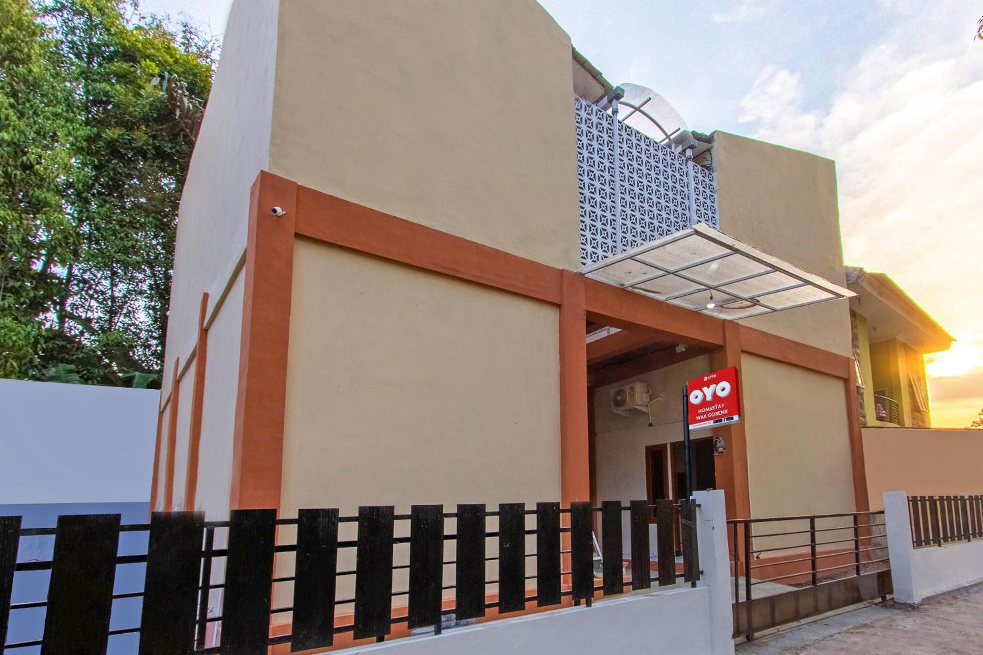 Oyo 1718 Homestay Wak Gobenk Salakan Exterior photo